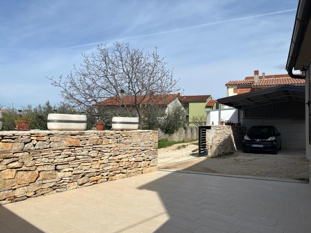 Apartment Sea Galižana Exterior foto