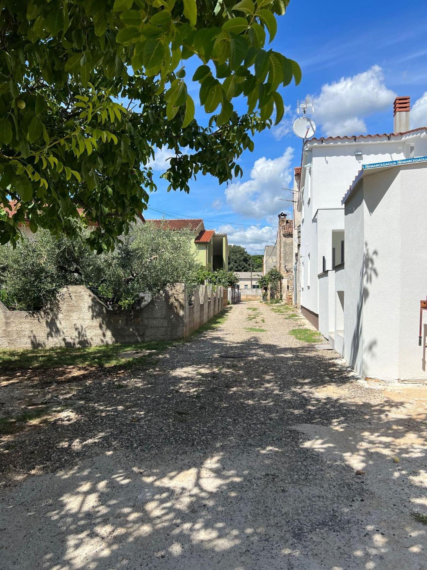 Apartment Sea Galižana Exterior foto